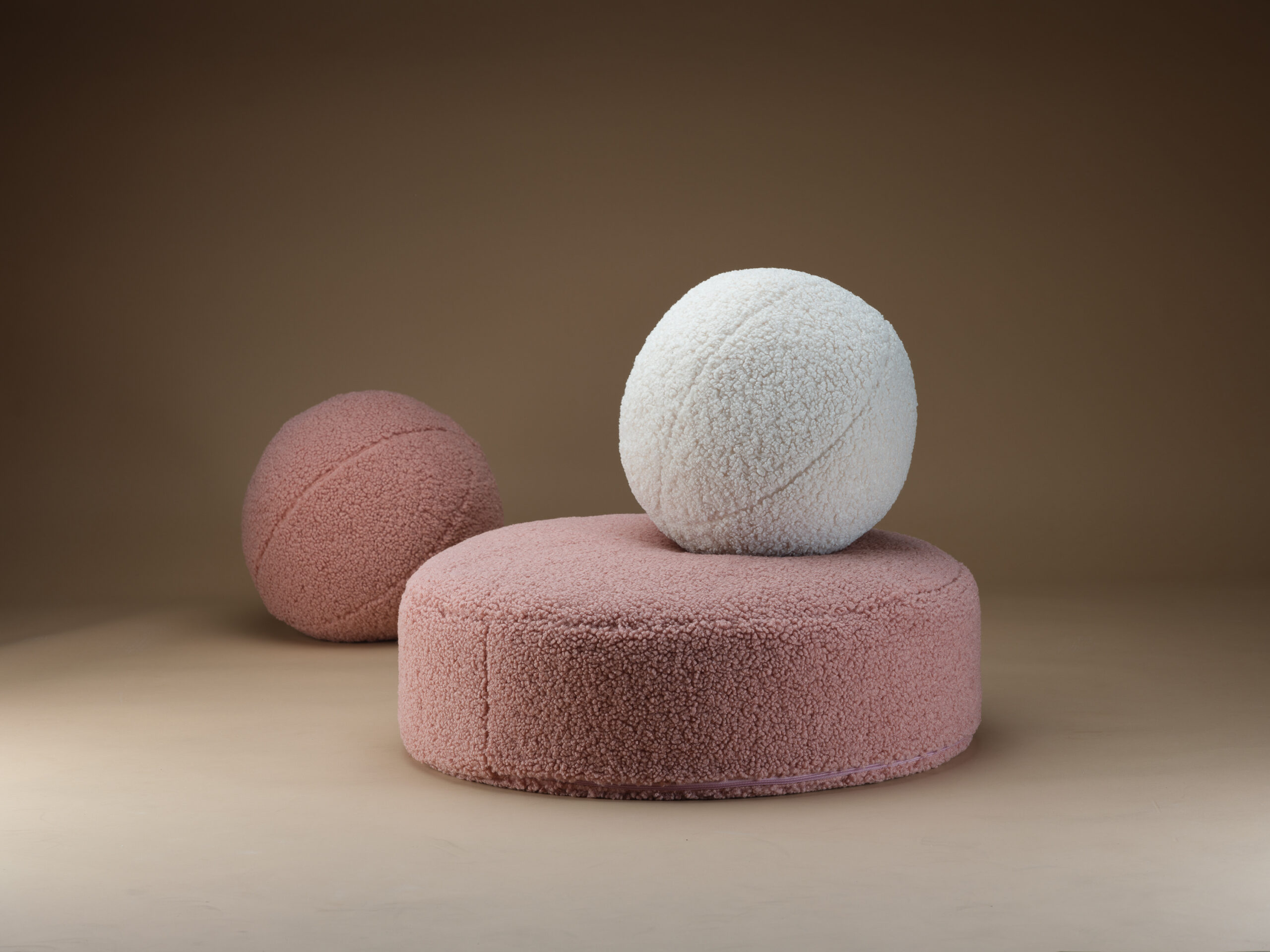 Wigiwama - Guava Ball Cushion – Bild 5